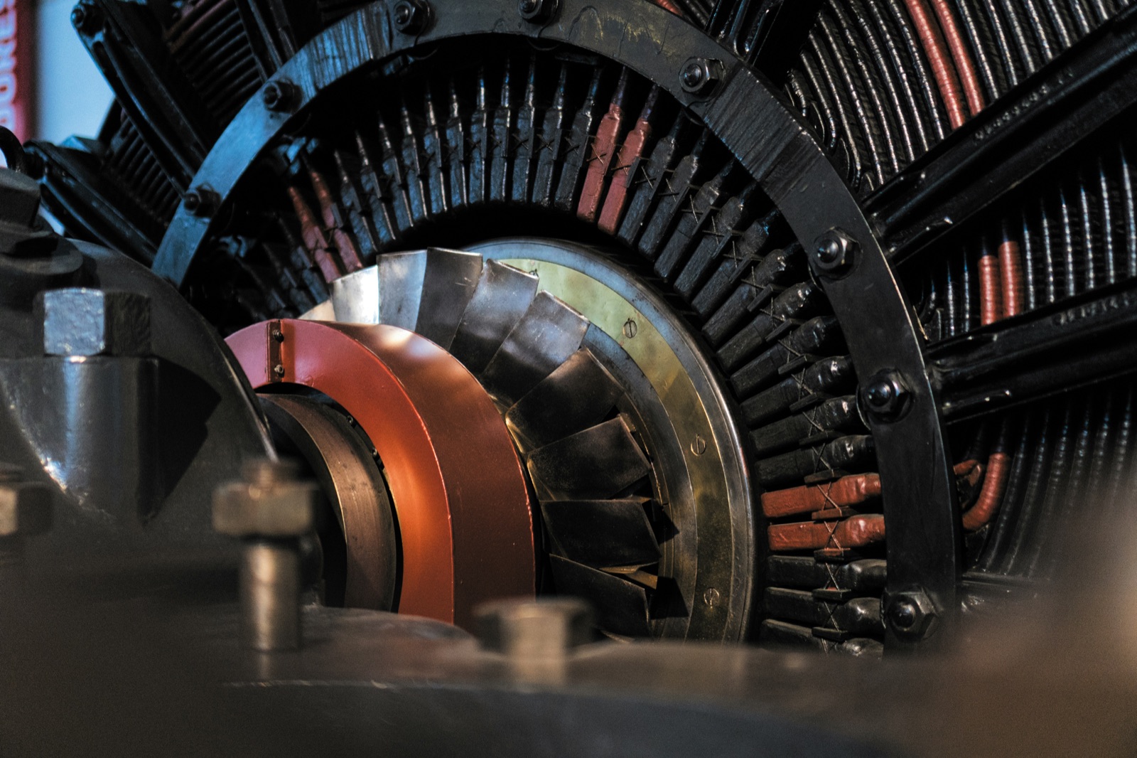 Close-up machine with spiral coil design for Epo-Weld™ high emissive ceramic coating non-ferrous metal heat sink