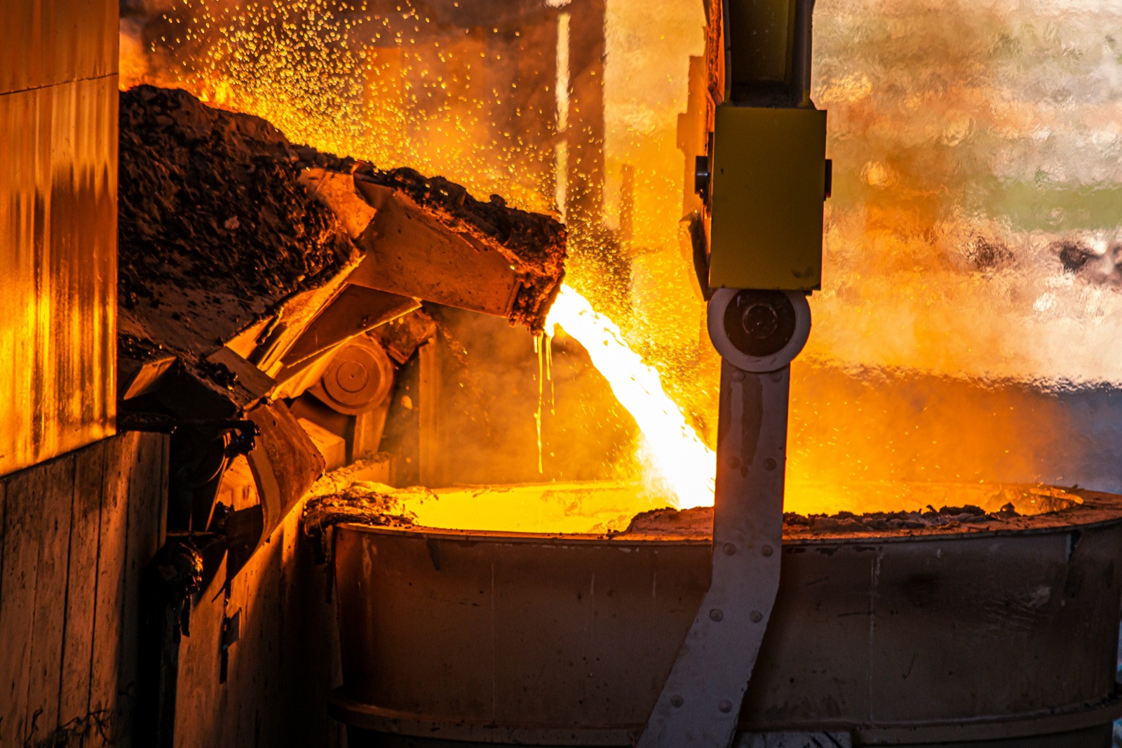 Refractory casting repair in molten steel processing environment using Epo-Weld™ HTSS high temperature silicone sealer