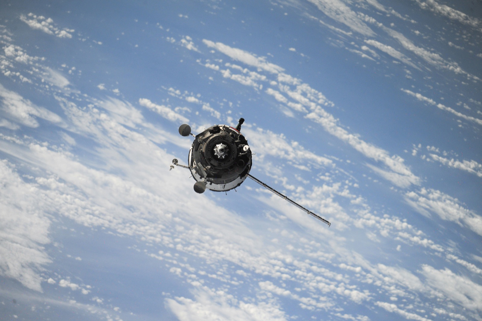 Aerospace electronics assembly with thermal management using Epo-Weld™ TCG