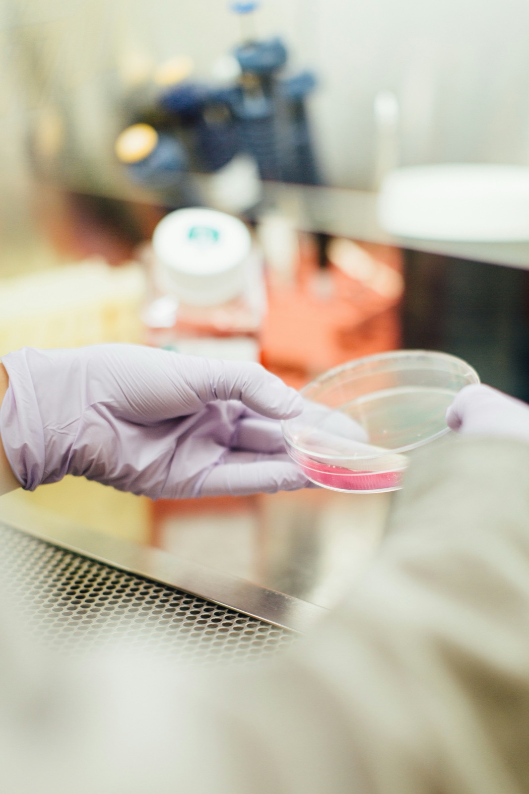 Research laboratory environment for Incure L9000™ UV LED spot lamp R&D and lab curing