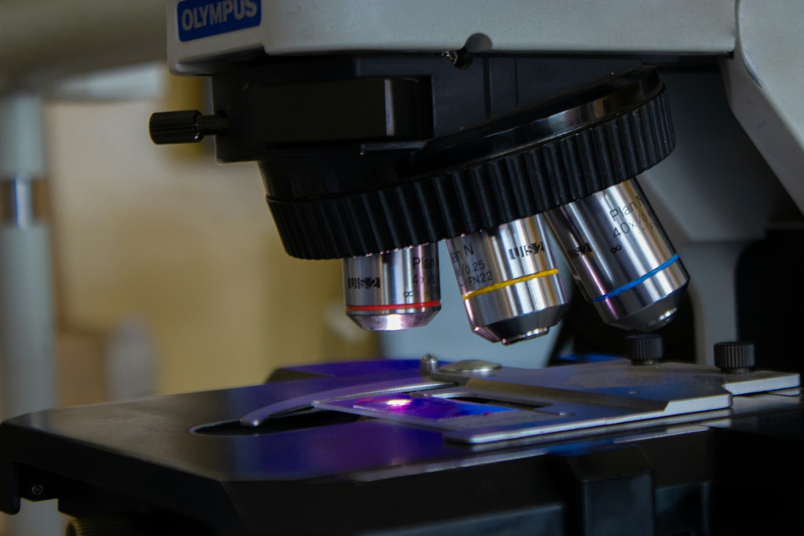 Laboratory microscope with UV light for Cyro-Weld™ UV medical adhesive fluorescence verification